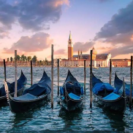 Venice Gold Room エクステリア 写真